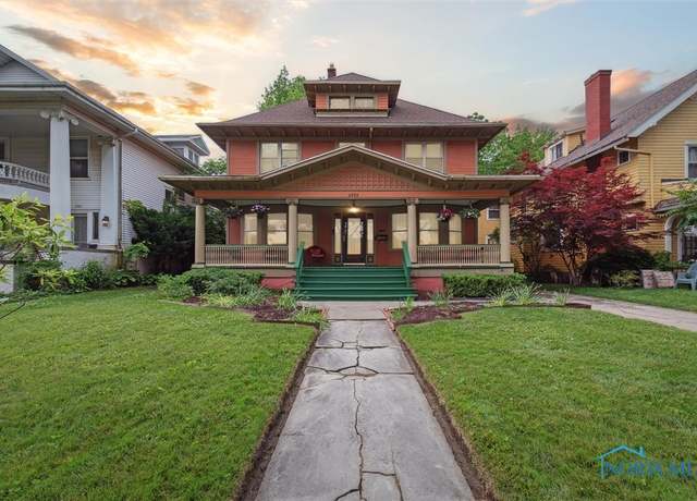 Property at 2535 Parkwood Ave, Toledo, OH 43610, 4 beds, 2 baths