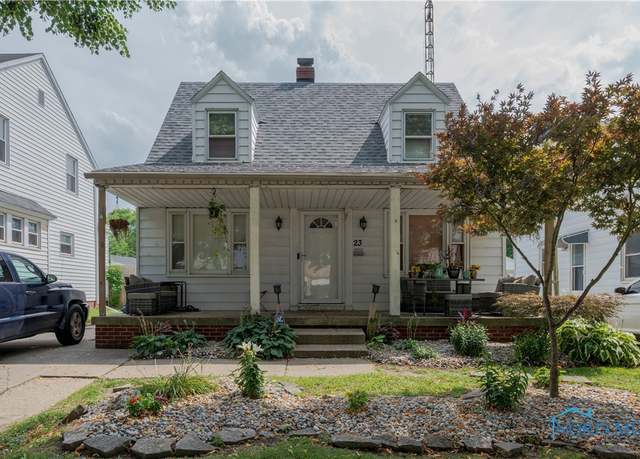Property at 23 W Capistrano Ave, Toledo, OH 43612, 3 beds, 2 baths