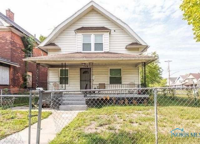 Property at 145 W Park St, Toledo, OH 43608, 3 beds, 1.5 baths