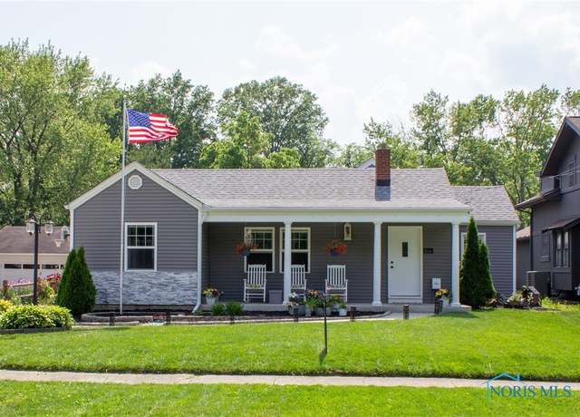 Property at 866 Louisiana Ave, Perrysburg, OH 43551, 3 beds, 2.5 baths
