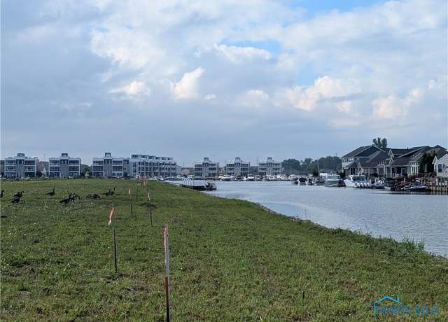 Property at 2334 Yacht Club Ln #6, Lakeside Marblehead, OH 43440