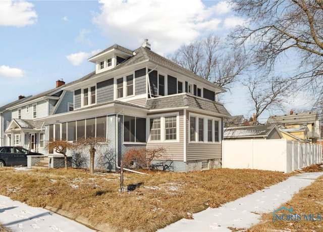 Property at 2402 Charlestown Ave, Toledo, OH 43613, 3 beds, 1.5 baths