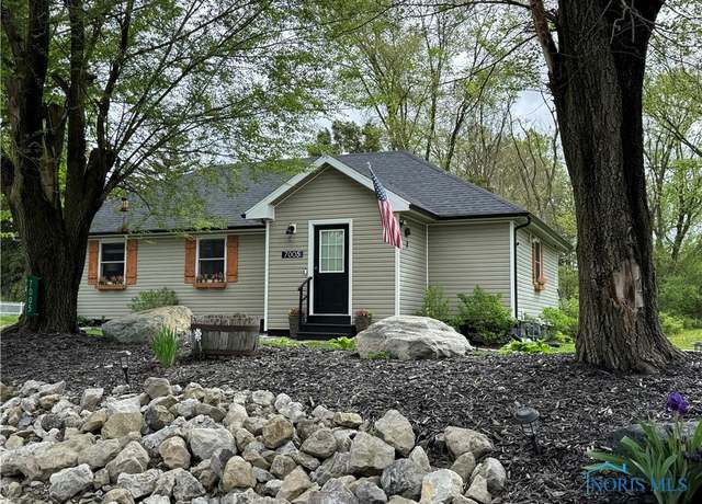 Property at 7005 Coder Rd, Maumee, OH 43537, 3 beds, 2 baths