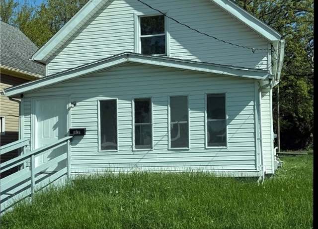 Property at 1821 Ridgewood Ave, Toledo, OH 43608, 3 beds, 1 bath