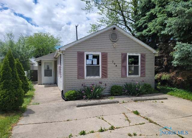 Property at 208 Gardner Ave, Northwood, OH 43619, 2 beds, 1.5 baths