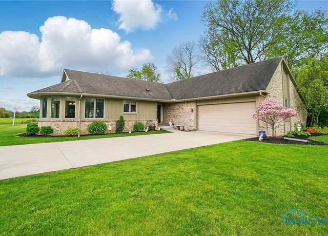Property at 29030 Hufford Rd, Perrysburg, OH 43551, 3 beds, 3.5 baths