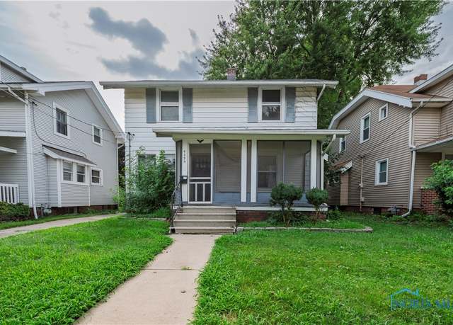 Property at 4329 Commonwealth Ave, Toledo, OH 43612, 3 beds, 1 bath