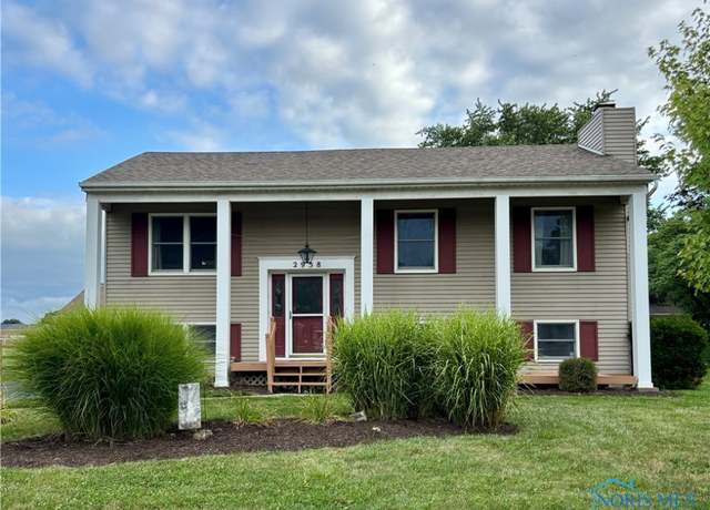 Property at 2958 Springwood St, Oregon, OH 43616, 4 beds, 2 baths