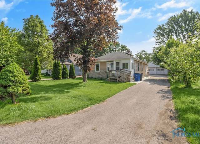 Property at 4914 Bales Rd, Toledo, OH 43613, 3 beds, 1 bath