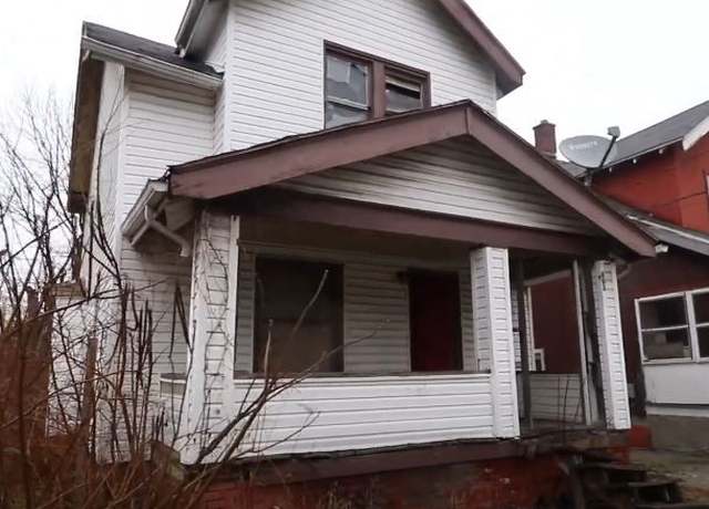 Property at 663 Ashwood Ave, Toledo, OH 43608, 3 beds, 1 bath