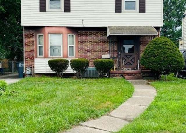 Property at 4136 Berwick Ave, Toledo, OH 43612, 4 beds, 1.5 baths