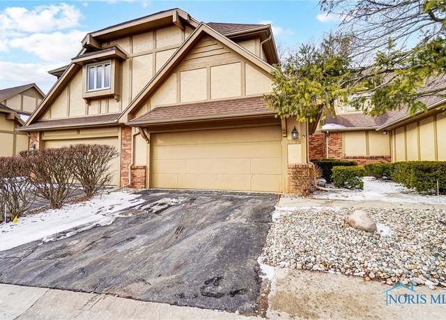 Property at 1562 Saddlebrook Ct Unit B, Toledo, OH 43615, 3 beds, 3 baths