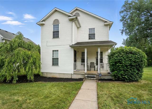 Property at 1939 Macomber St, Toledo, OH 43606, 3 beds, 2.5 baths