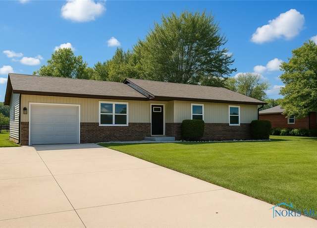 Property at 17649 Woodburn Ave, Grand Rapids, OH 43522, 3 beds, 2 baths