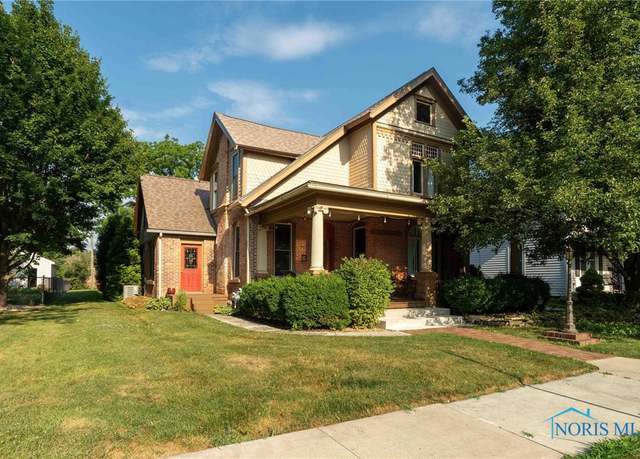 Property at 839 Maple Ave, Findlay, OH 45840, 4 beds, 2 baths