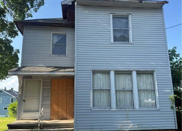 Property at 1266 Western Ave, Toledo, OH 43609, 3 beds, 2 baths