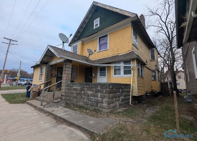 Property at 3024 N Detroit Ave, Toledo, OH 43610, 5 beds, 2 baths