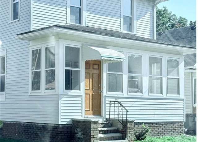Property at 141 Dexter St, Toledo, OH 43608, 4 beds, 1 bath