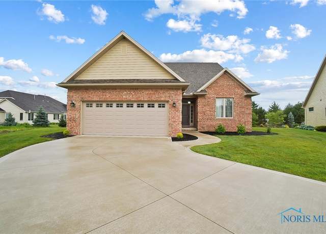 Property at 1635 Winterwood Ct, Bowling Green, OH 43402, 3 beds, 3 baths