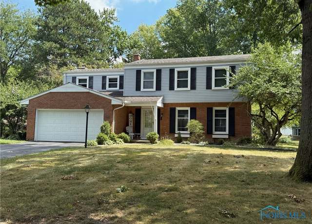 Property at 3729 Linden Green Dr, Toledo, OH 43614, 4 beds, 2.5 baths