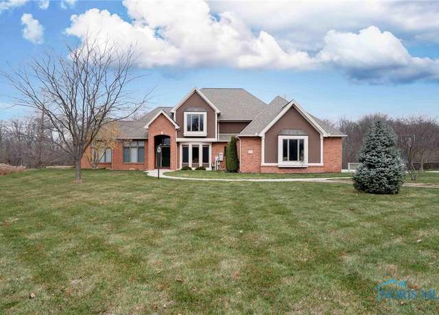 Property at 469 Riverbend Dr, Bluffton, OH 45817, 4 beds, 3.5 baths