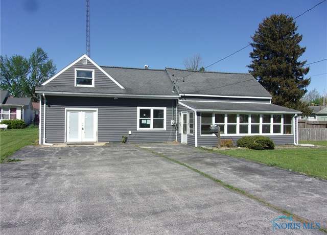 Property at 417 Race St, Clyde, OH 43410, 3 beds, 2 baths