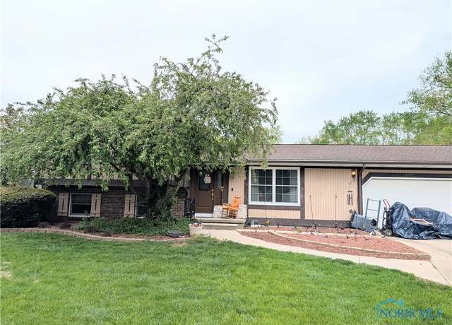 Property at 1270 S Park Ln, Wauseon, OH 43567, 3 beds, 2 baths