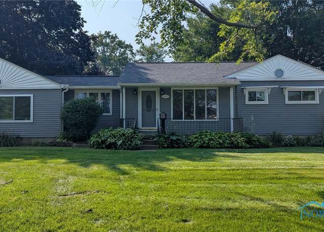 Property at 2403 Shoreland Ave, Toledo, OH 43611, 3 beds, 2 baths