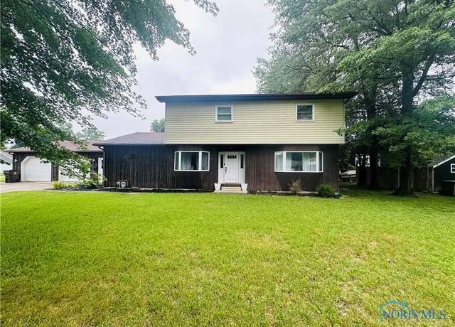 Property at 824 W High St, Defiance, OH 43512, 5 beds, 3 baths