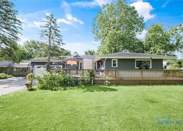 Property at 7909 Hill Ave, Holland, OH 43528, 3 beds, 3 baths