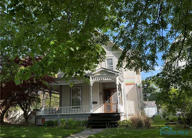 Property at 1023 Buckland Ave, Fremont, OH 43420, 3 beds, 2 baths