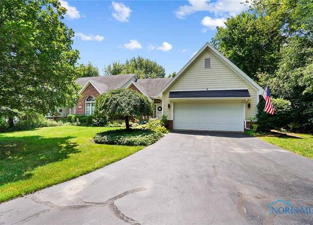 Property at 9319 Golf Creek Ln, Perrysburg, OH 43551, 3 beds, 2 baths