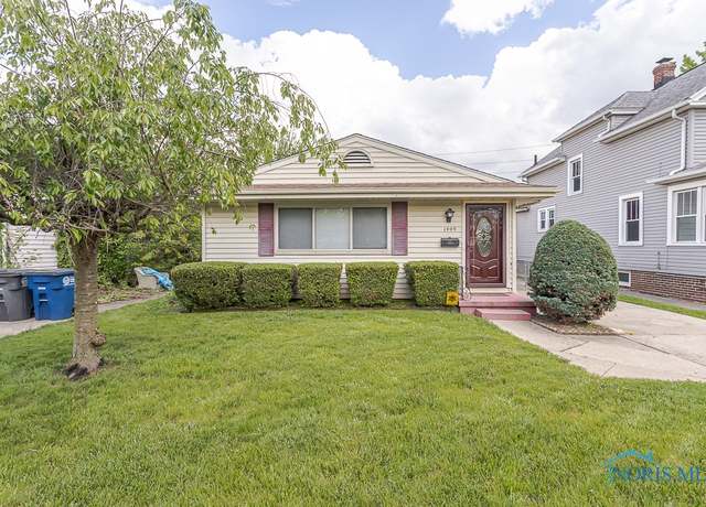 Property at 1409 Wildwood Rd, Toledo, OH 43614, 2 beds, 1 bath