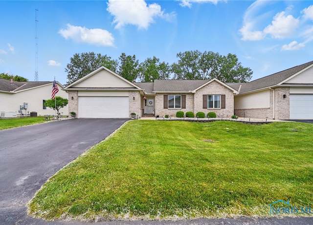 Property at 2310 Villa West Dr, Findlay, OH 45840, 2 beds, 2 baths