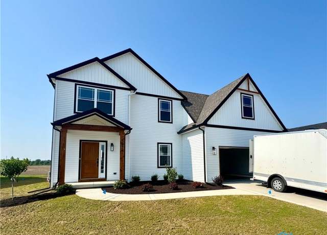 Property at 5074 Magnolia Dr, Oregon, OH 43616, 3 beds, 2.5 baths