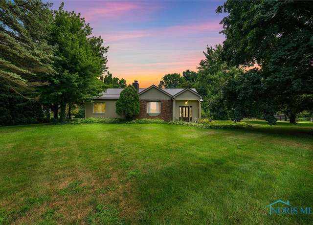 Property at 10717 Neapolis Waterville Rd, Whitehouse, OH 43571, 4 beds, 3 baths
