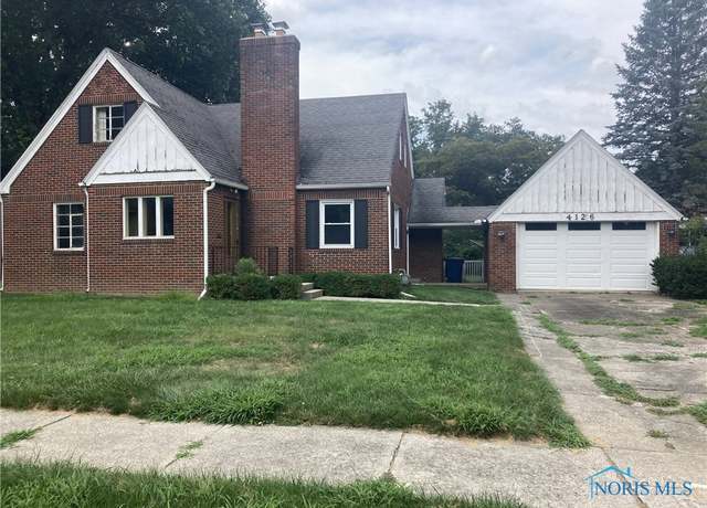 Property at 4126 Beverly Dr, Toledo, OH 43614, 3 beds, 2 baths