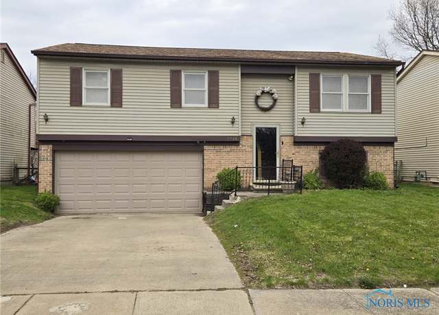 Property at 4416 Copper Creek Ln, Toledo, OH 43615, 3 beds, 1.5 baths