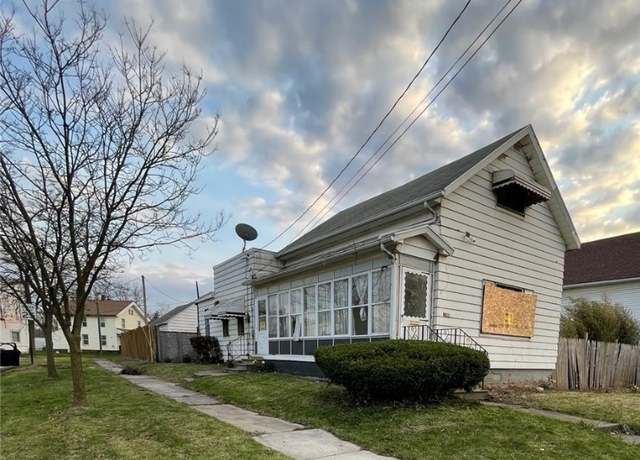 Property at 2398 York St, Toledo, OH 43605, 2 beds, 1 bath