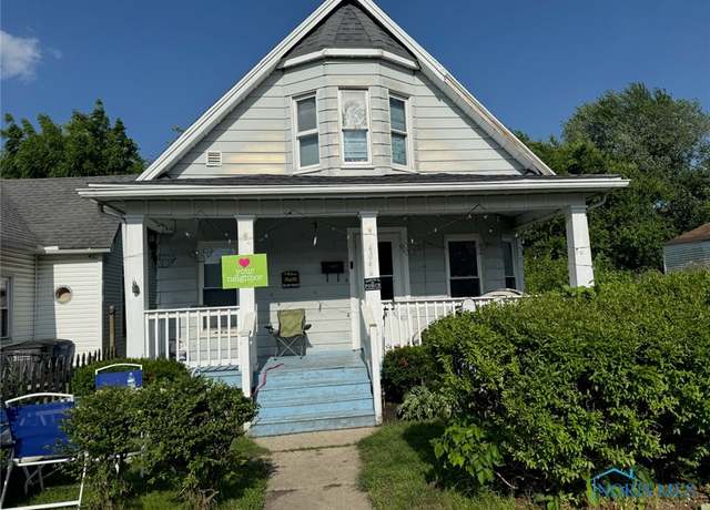 Property at 4046 Peak Ave, Toledo, OH 43612, 4 beds, 2 baths