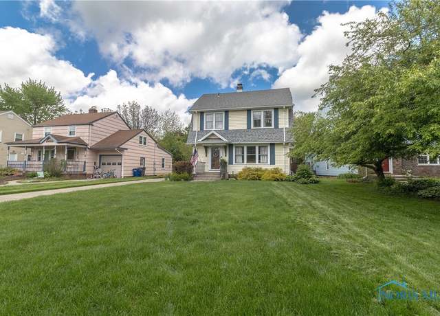 Property at 3612 Mapleway Dr, Toledo, OH 43614, 3 beds, 2 baths