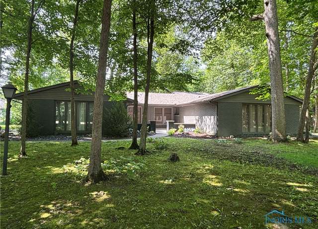 Property at 217 Willow Way, Archbold, OH 43502, 3 beds, 1.5 baths