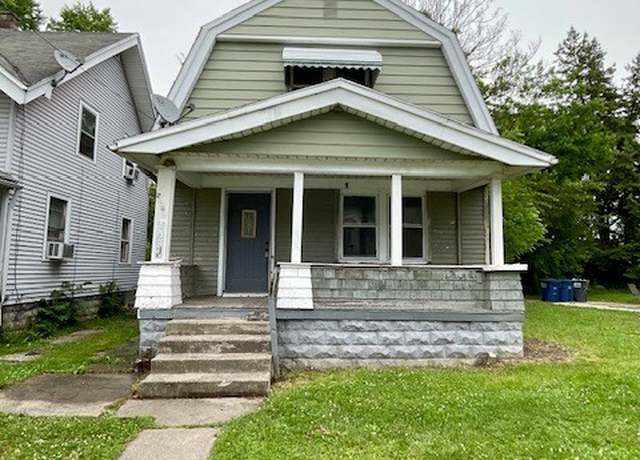 Property at 2024 Elliott Ave, Toledo, OH 43606, 3 beds, 1 bath