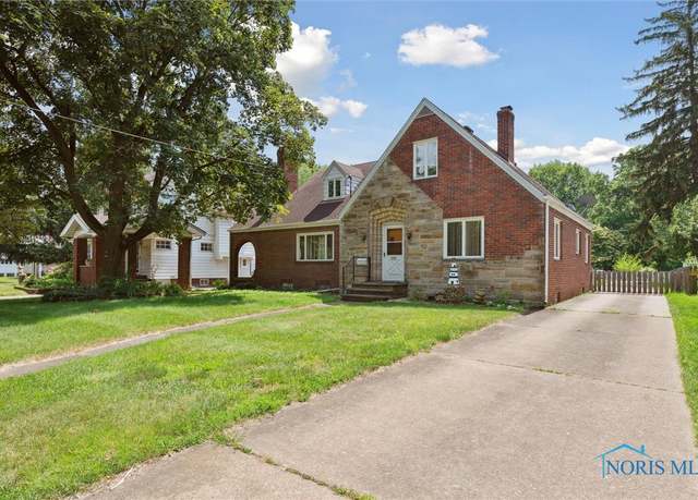 Property at 2361 Tremainsville Rd, Toledo, OH 43613, 4 beds, 2 baths