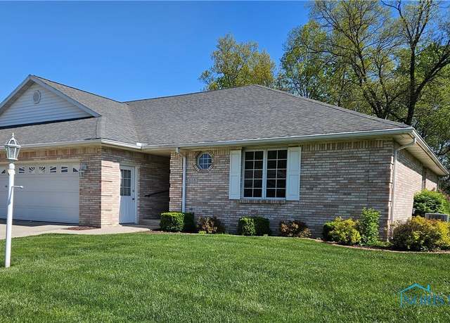 Property at 608 Chinook Dr, Defiance, OH 43512, 3 beds, 2 baths