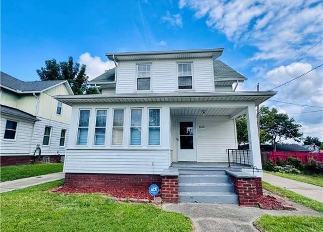 Property at 4022 Commonwealth Ave, Toledo, OH 43612, 3 beds, 1 bath