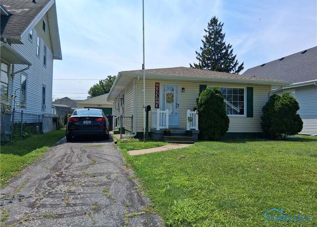 Property at 2930 118th St, Toledo, OH 43611, 3 beds, 1 bath