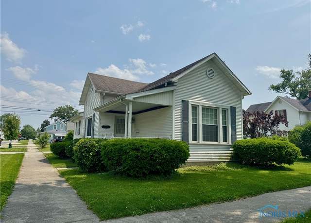 Property at 1001 Wilhelm St, Defiance, OH 43512, 2 beds, 1 bath