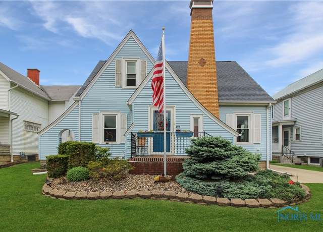 Property at 206 Lincoln Dr, Port Clinton, OH 43452, 3 beds, 1.5 baths