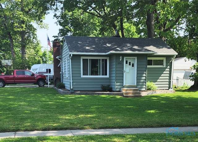 Property at 6960 Springfield Dr, Holland, OH 43528, 2 beds, 1 bath